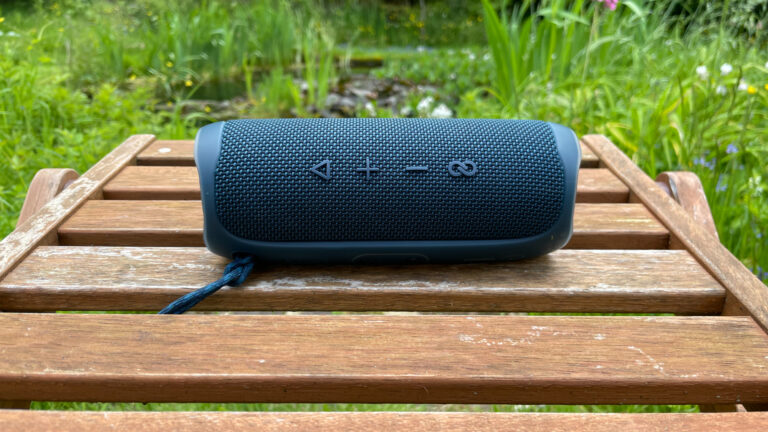 Waterproof Portable Bluetooth Speaker with Powerful Sound and Long Battery Life